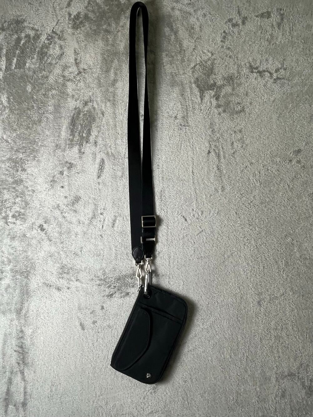 Athleta Black Crossbody Wallet Phone Bag Travel RFID Organizer Adjustable Strap